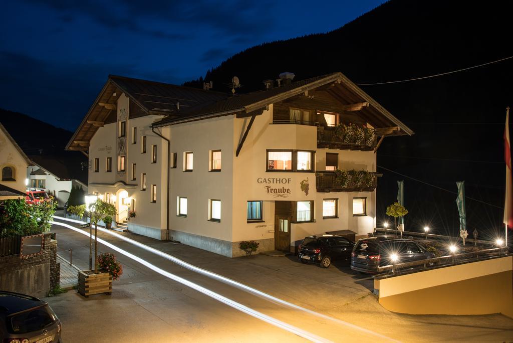 פרטנאו Hotel Traube מראה חיצוני תמונה