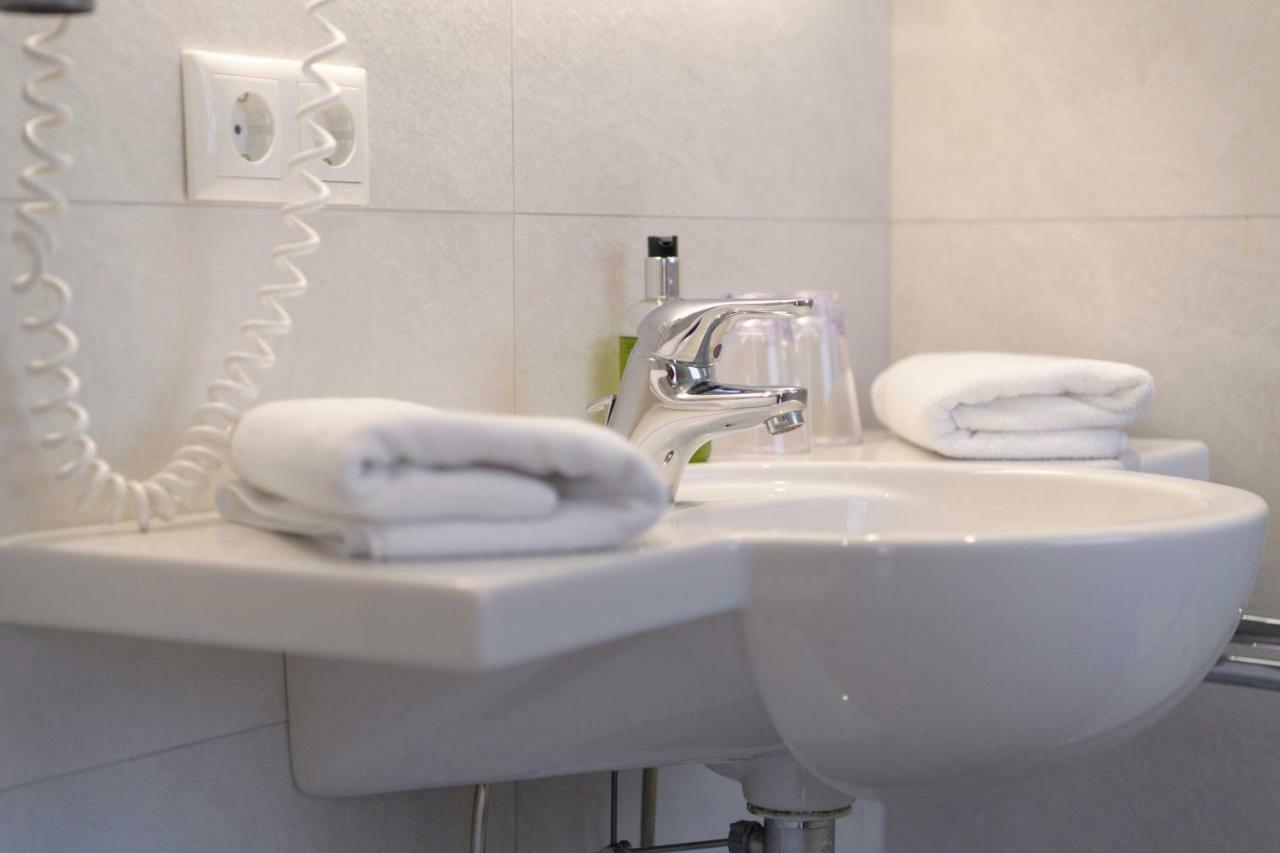 פרטנאו Hotel Traube מראה חיצוני תמונה